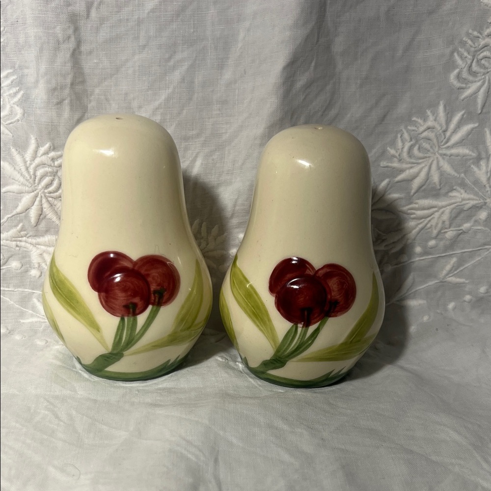 Vintage Franciscan Fresh Fruit Ceramic Pear-Shaped Salt and Pepper Shakers
